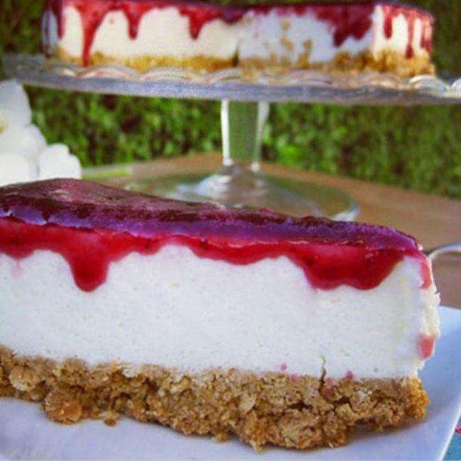 Cheesecake fit de frutas vermelhas
