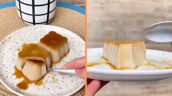 Pudim proteico desenformado, mostrando a textura firme típica de flan