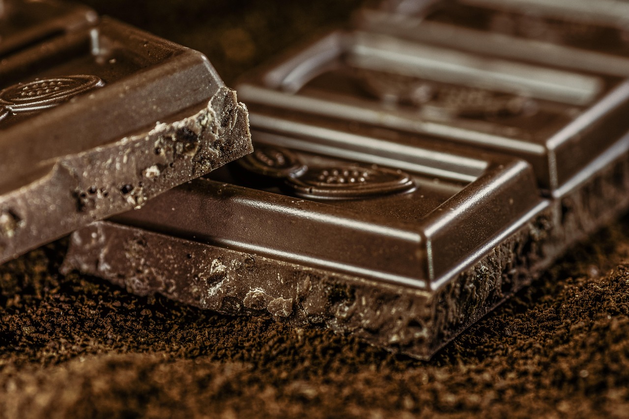 Barra de cacau 100%, ingrediente base do sabor chocolate
